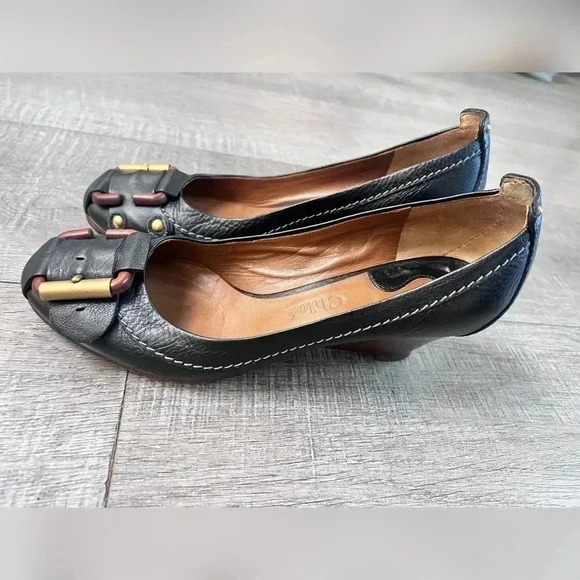 CHLOÉ Classic Leather Wooden Heel
Wedges Size 7.5 - Picture 2 of 5